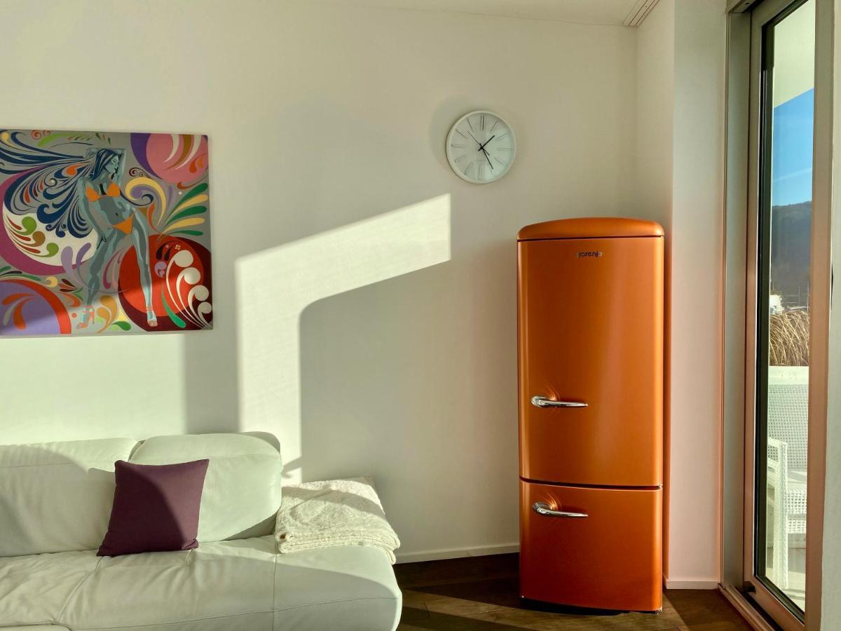 Weingut-Aparthotel Olinger Меринг Екстериор снимка