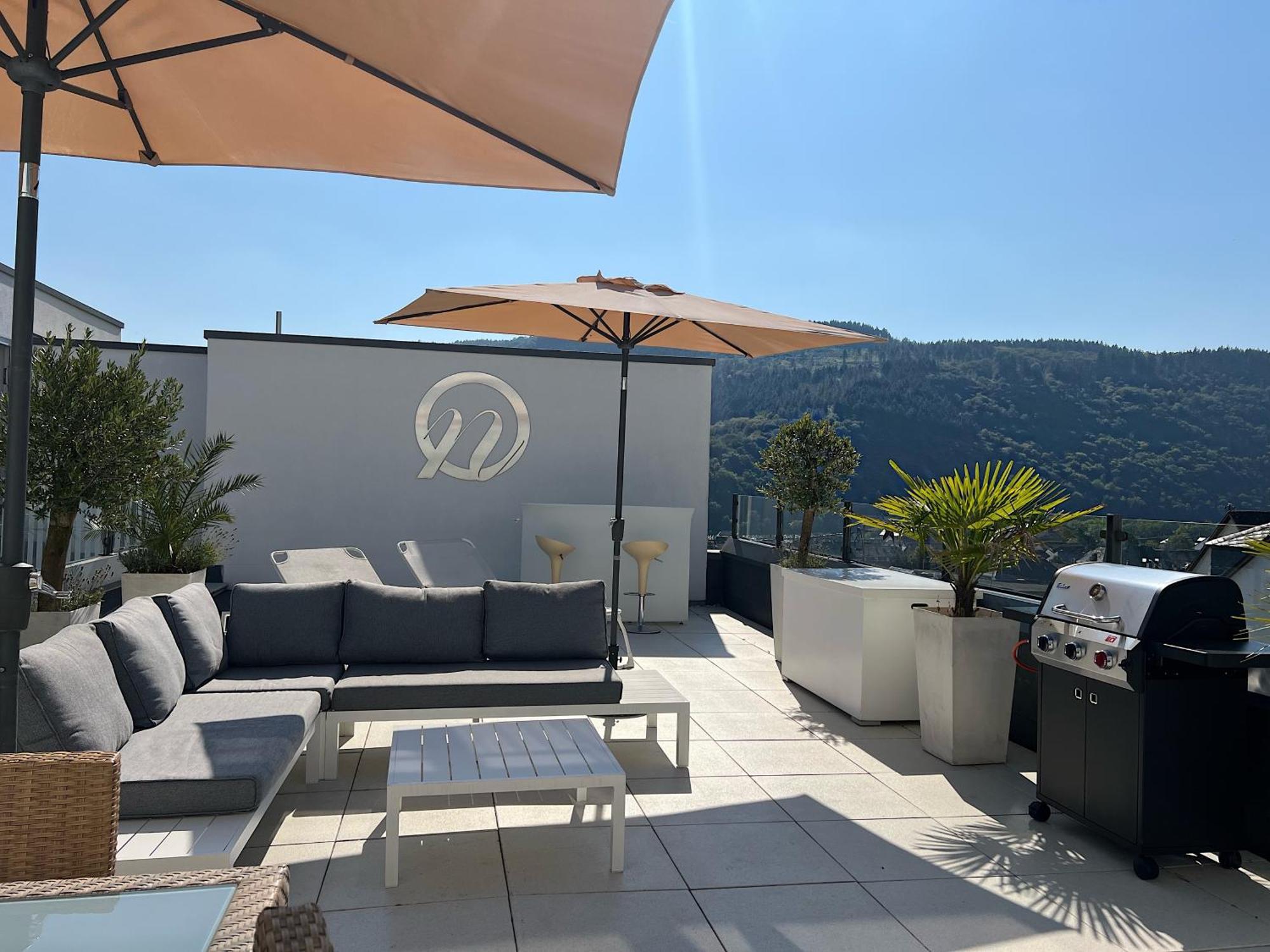 Weingut-Aparthotel Olinger Меринг Екстериор снимка